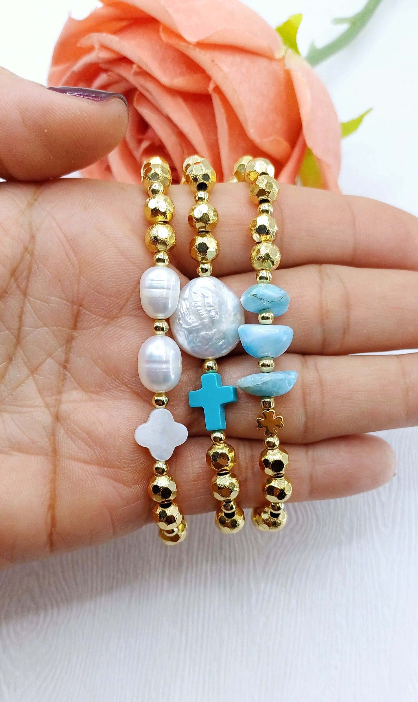 Pulseras Dorada Larimar y Perlas